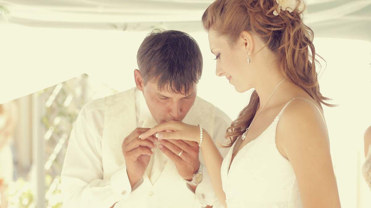 Special offer for brides and grooms